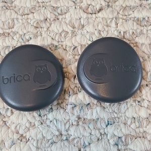 Brica car seat buckcle magnetic.